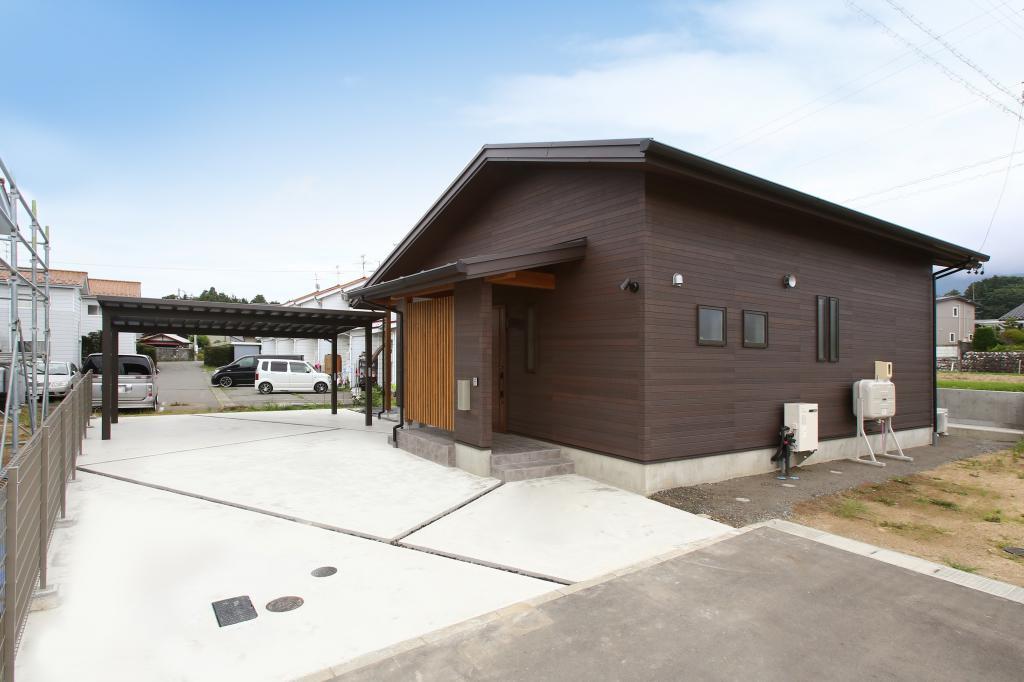 伸び伸び暮らす平屋