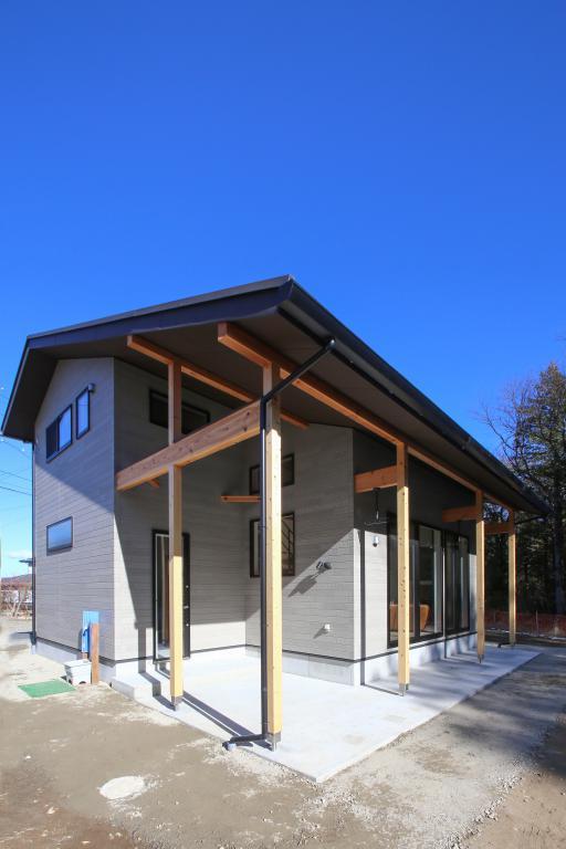 森に佇む安らぎの住まい