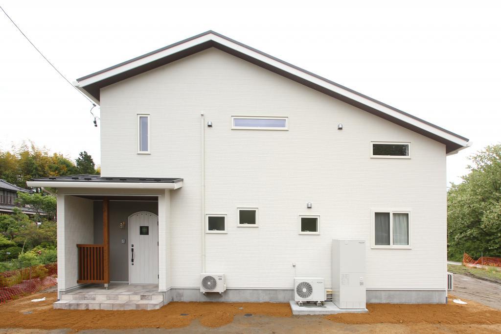 シンプルデザインの洋風住宅