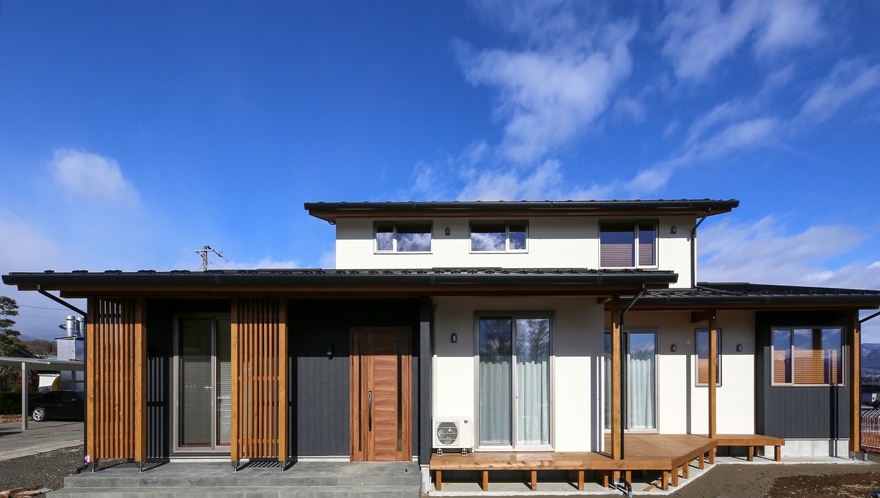 三世代が住まう和モダンの家